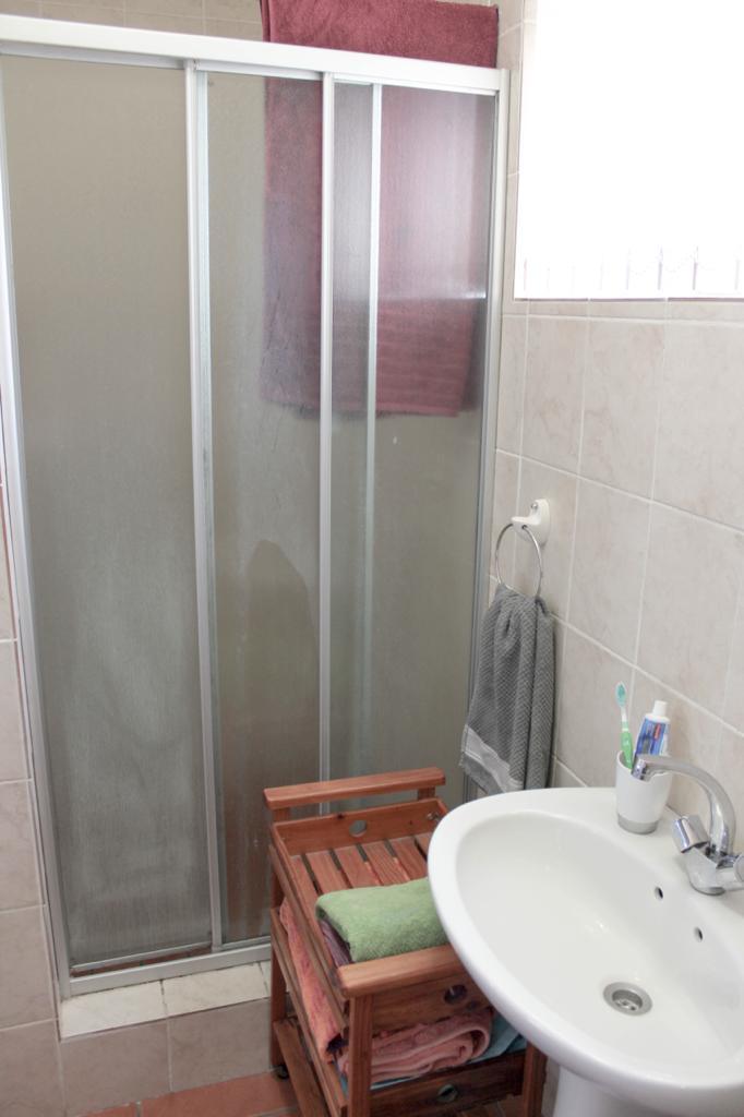 0m² 1-Bedroom Garden Cottage 