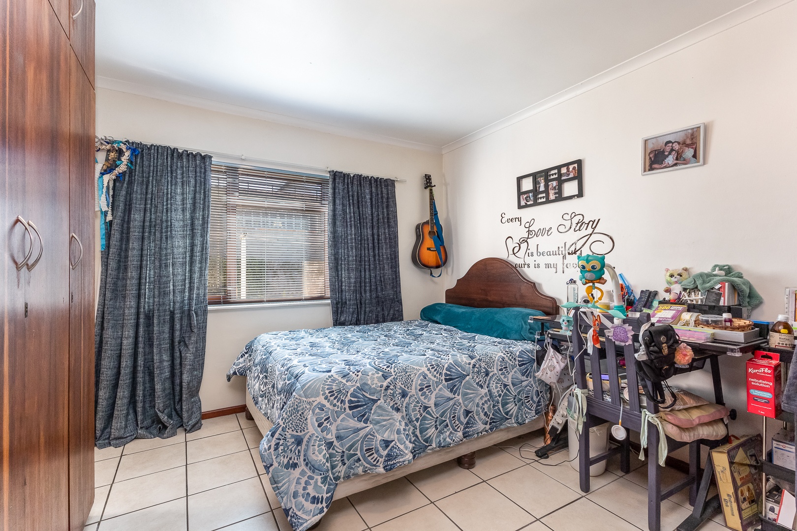 425m² Well-Located 3 Bedroom Corner Home in Paarl Central