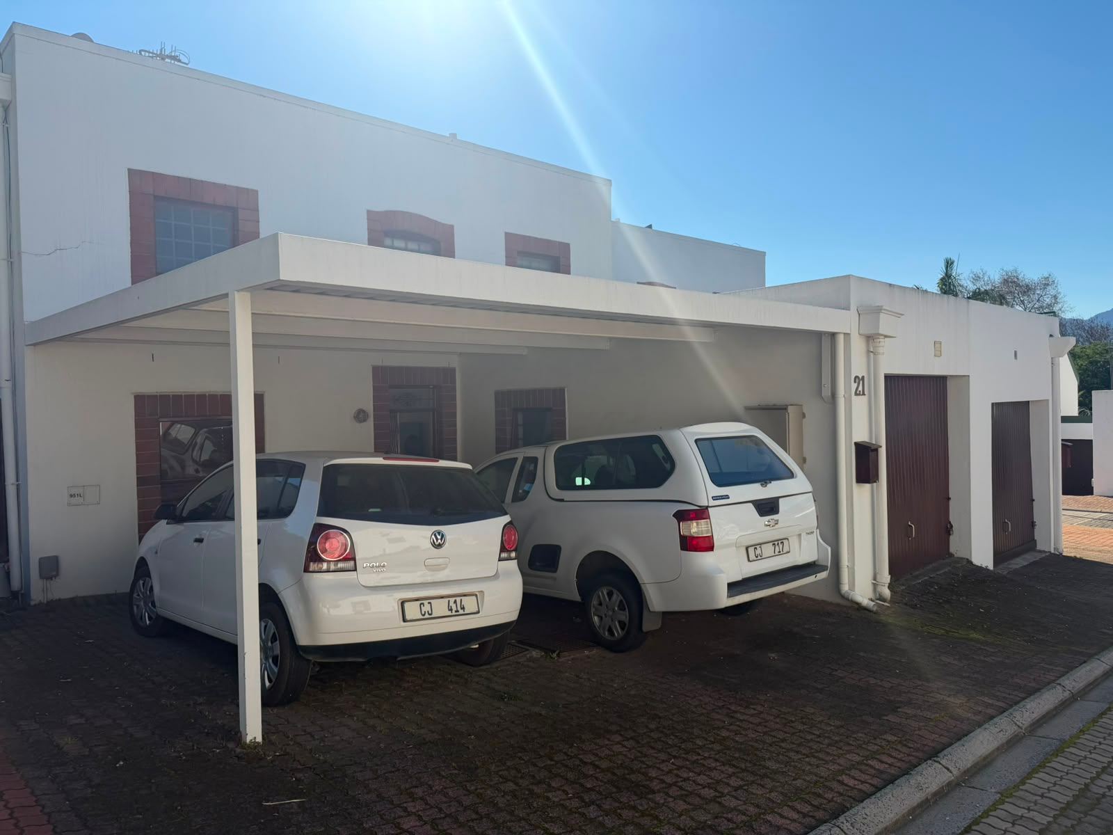 0m² 3-Bedroom Duplex Townhouse in Popular Estate