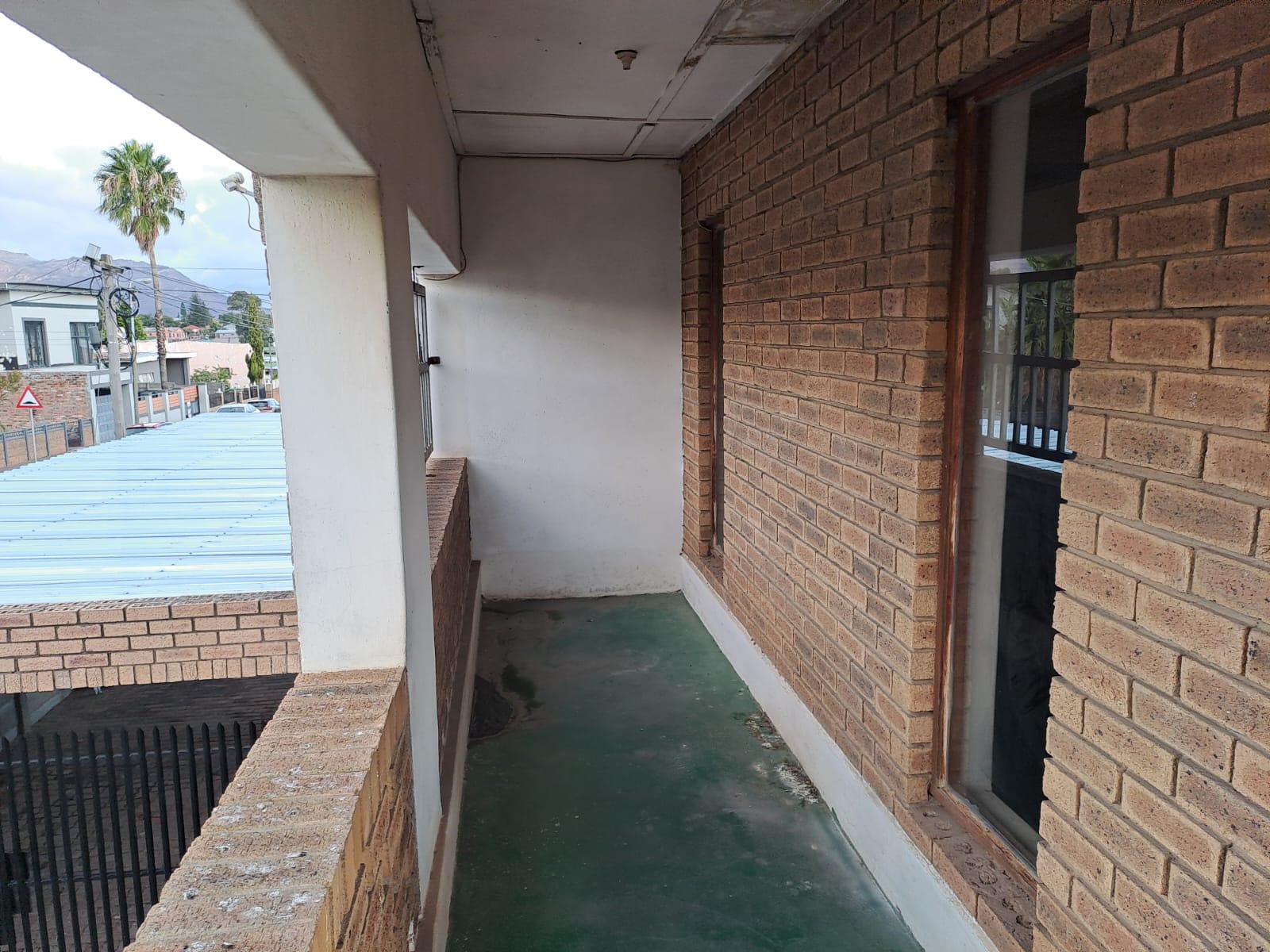 0m² 6 Months Rent available immediately 