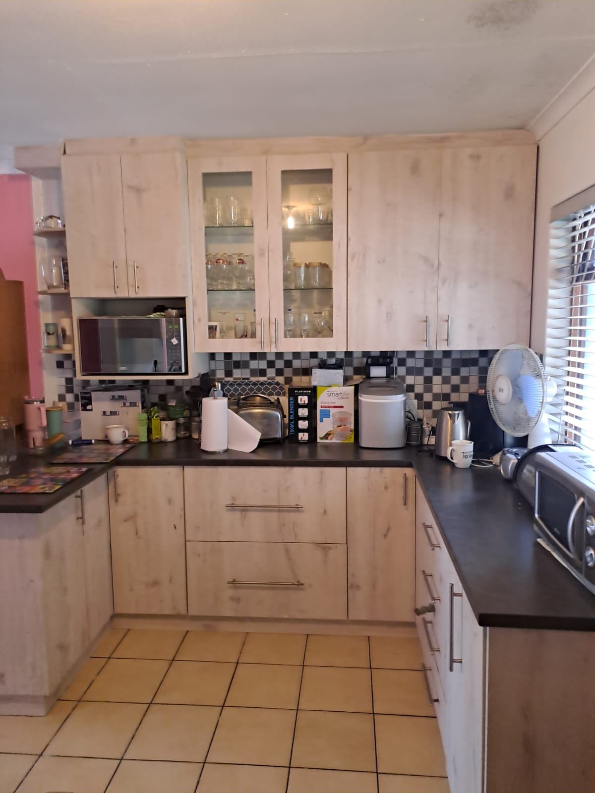 263m² 3-Bedroom House to Rent in Paarl