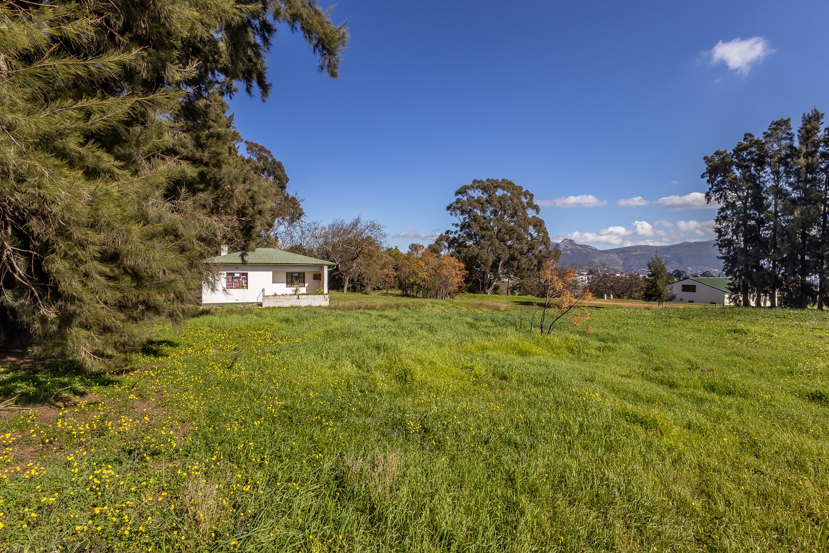 135261m² Opportunity to restore and reimagine a remarkable country estate in the heart of the Paarl