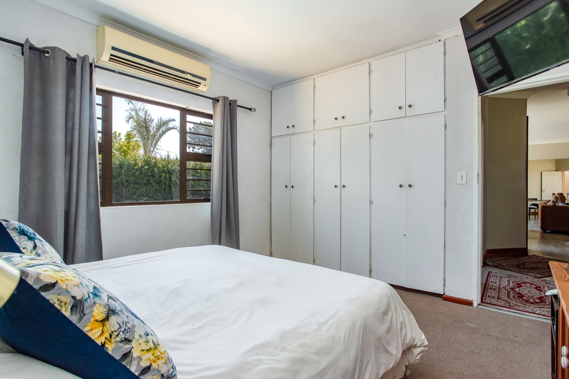 626m² Short-term rental - Property is For Sale
