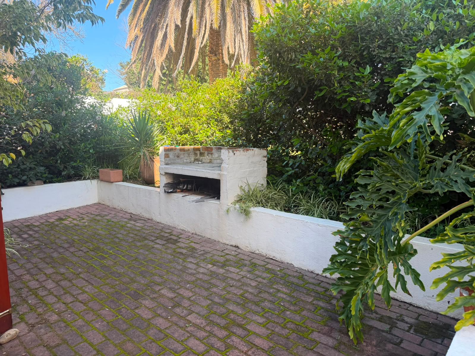 0m² 3-Bedroom Duplex Townhouse in Popular Estate