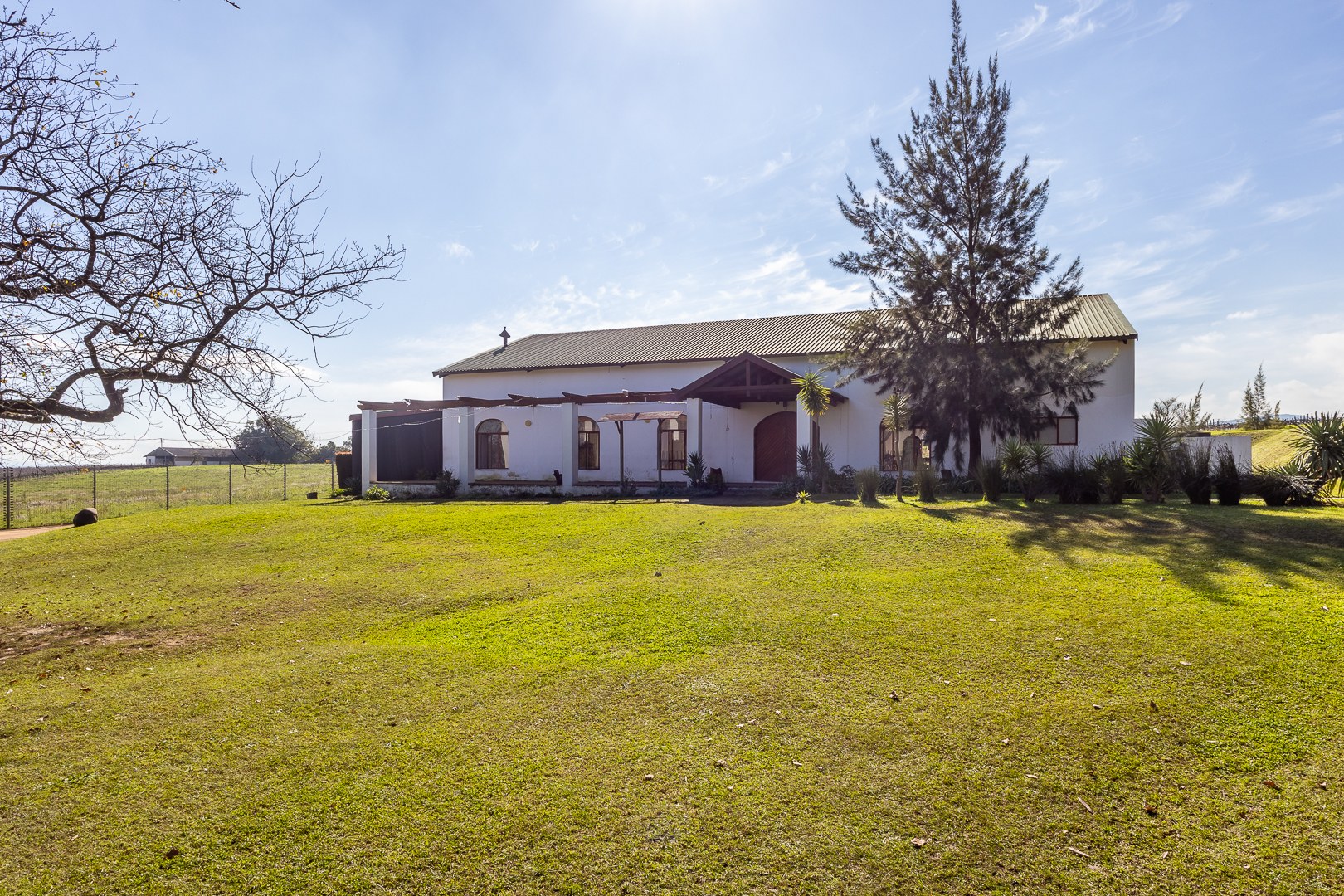 135261m² Opportunity to restore and reimagine a remarkable country estate in the heart of the Paarl
