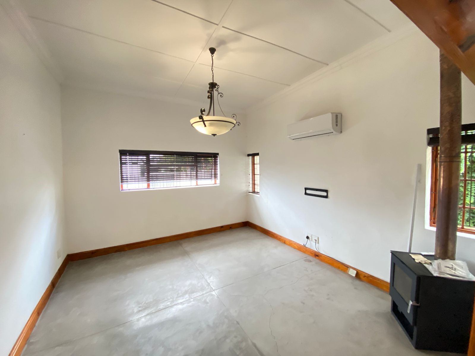 0m² 3 Bedroom Family Home to Rent in Lemoenkloof