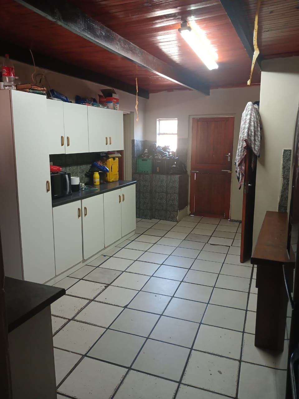 1027m² Spacious Dual-Living Property for Sale in Charleston Hill, Paarl