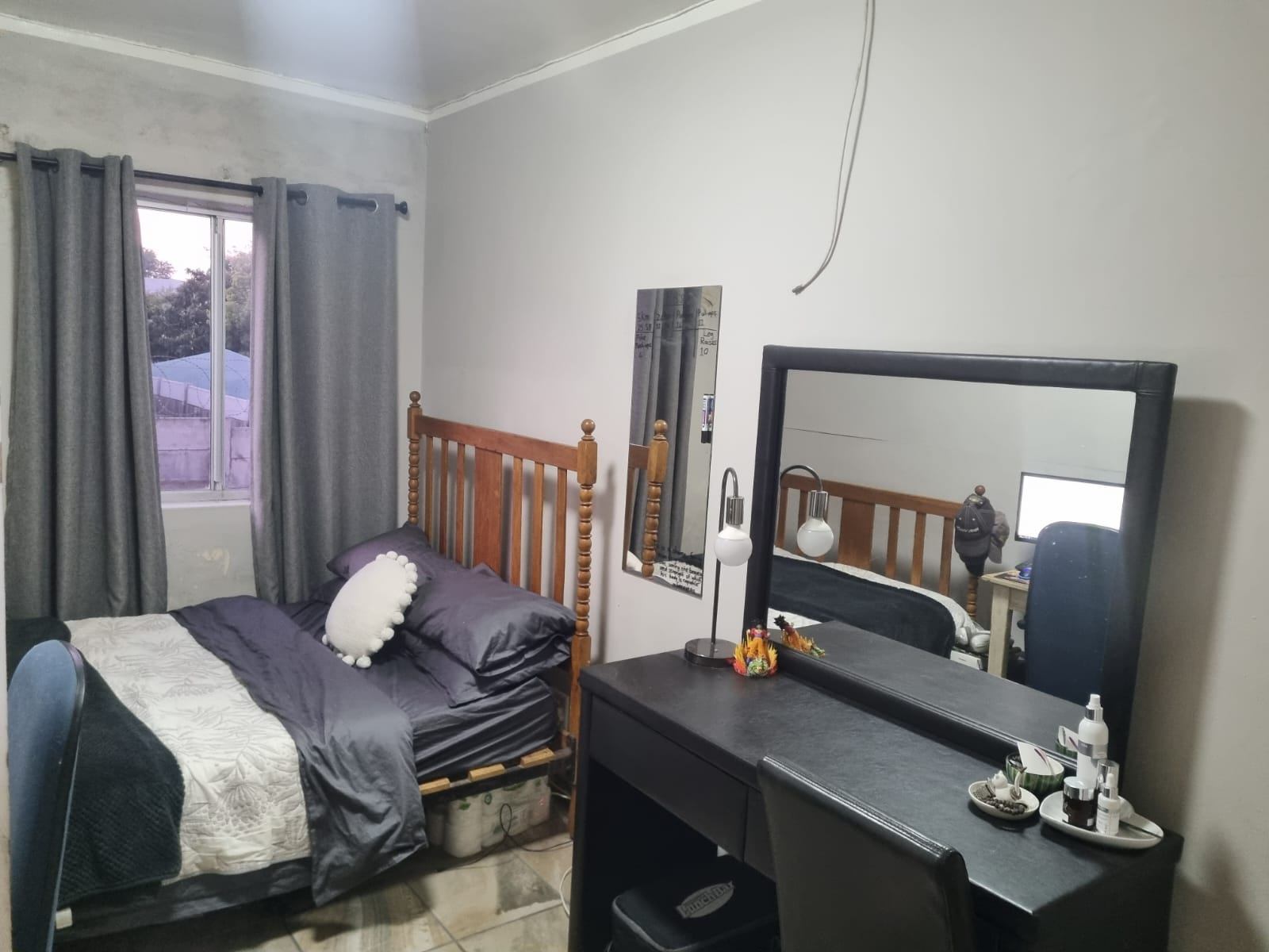 0m² Modern 1-Bedroom Apartment to Rent in Bergsig Complex