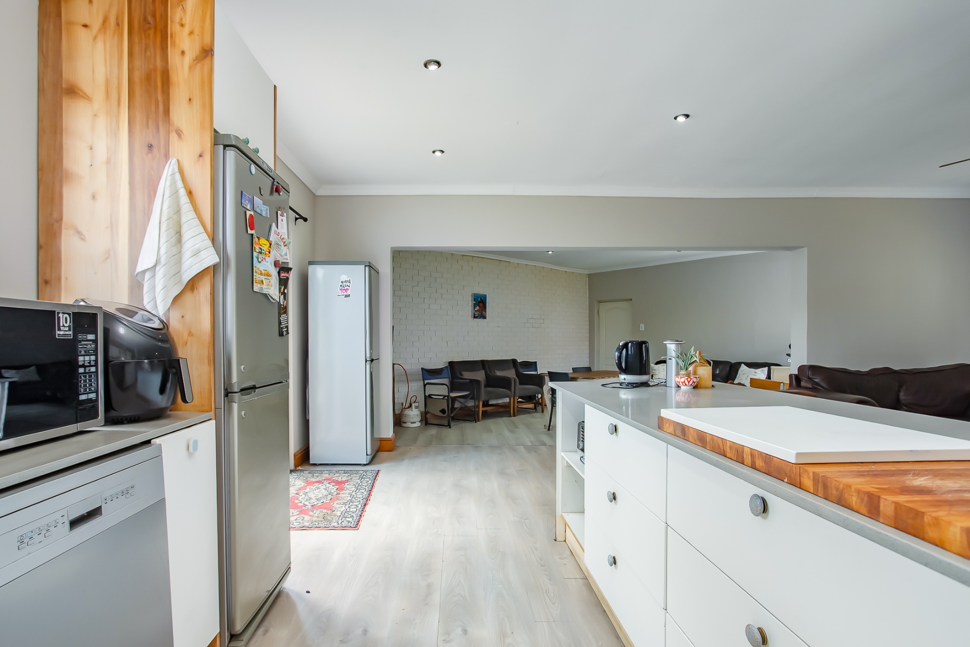 626m² Short-term rental - Property is For Sale