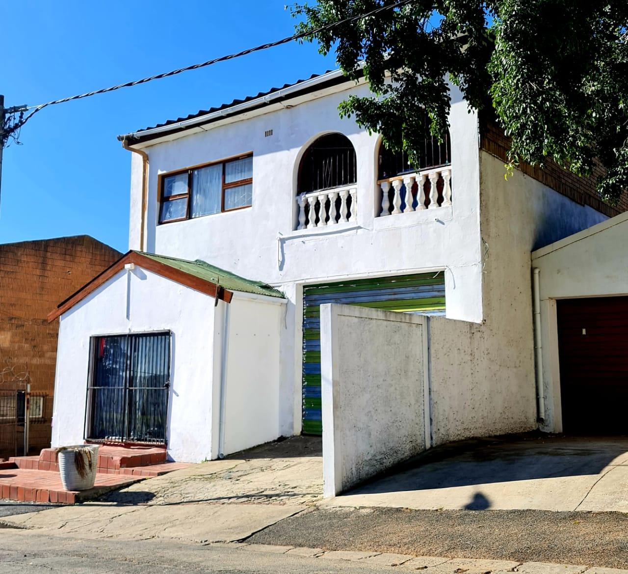 736m² Exceptional mixed-use investment opportunity in Paarl.