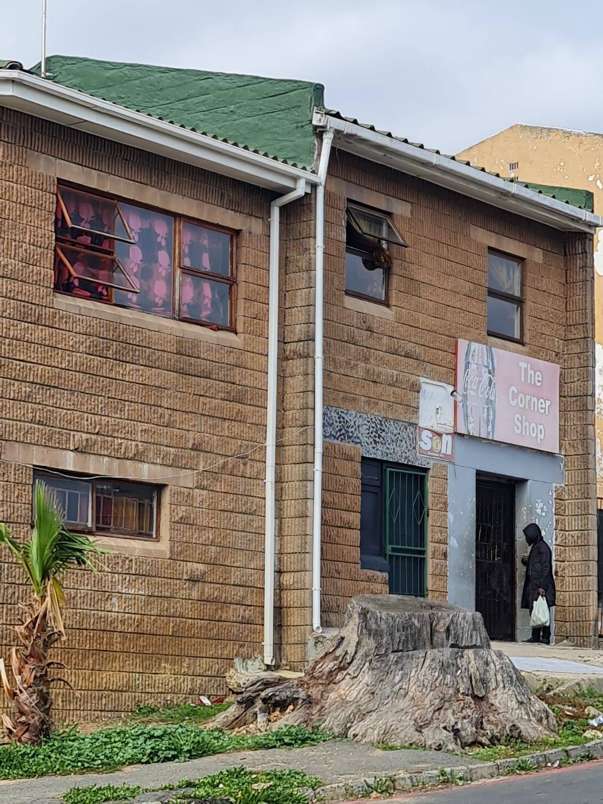 736m² Exceptional mixed-use investment opportunity in Paarl.