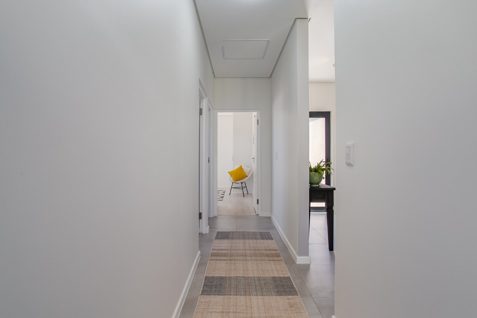 0m² Brand-New Modern Townhouse to Rent in Honeydew Country Estate