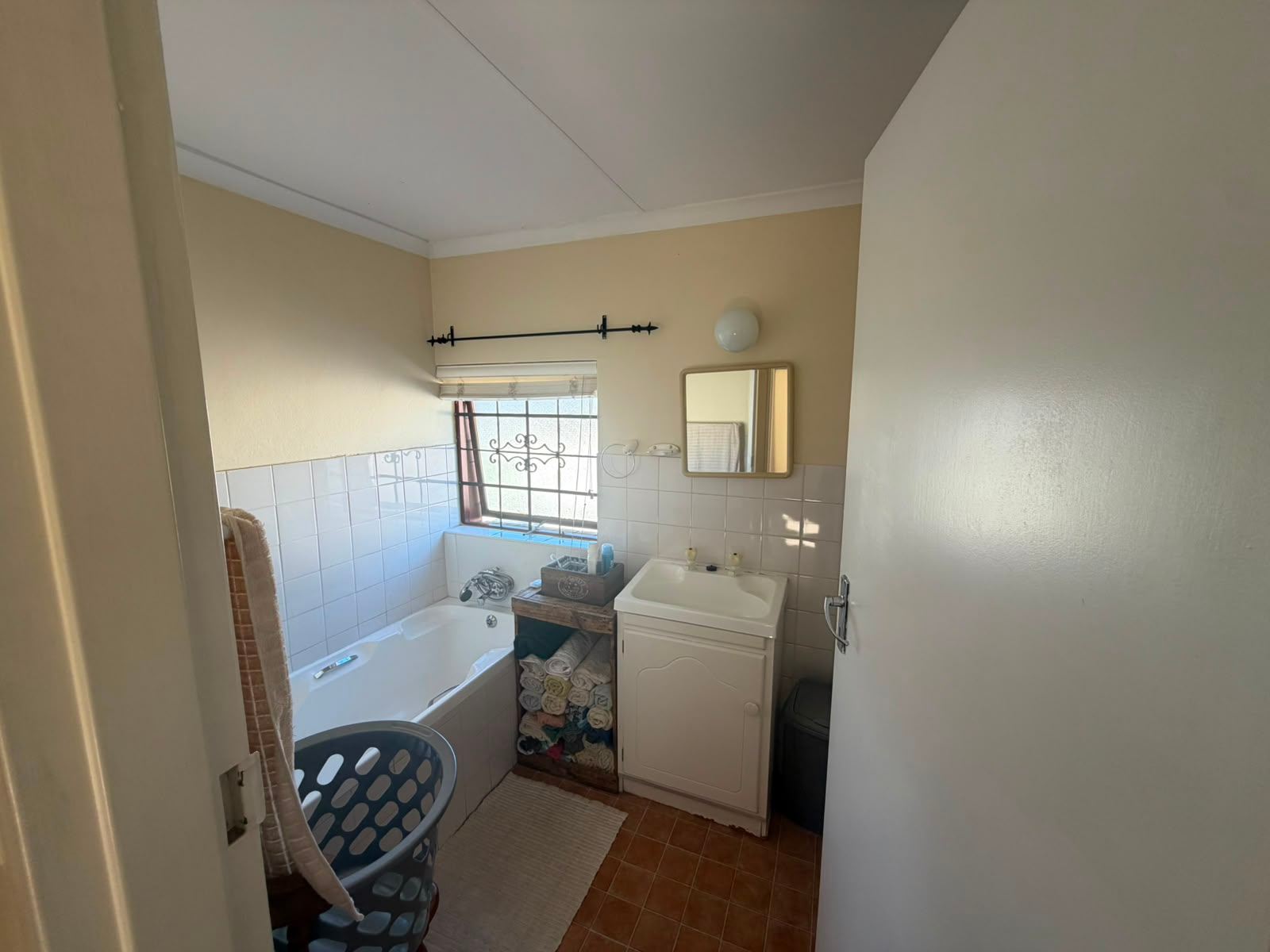 0m² 3-Bedroom Duplex Townhouse in Popular Estate