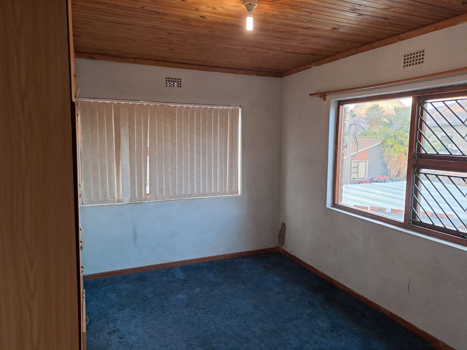 0m² 6 Months Rent available immediately 