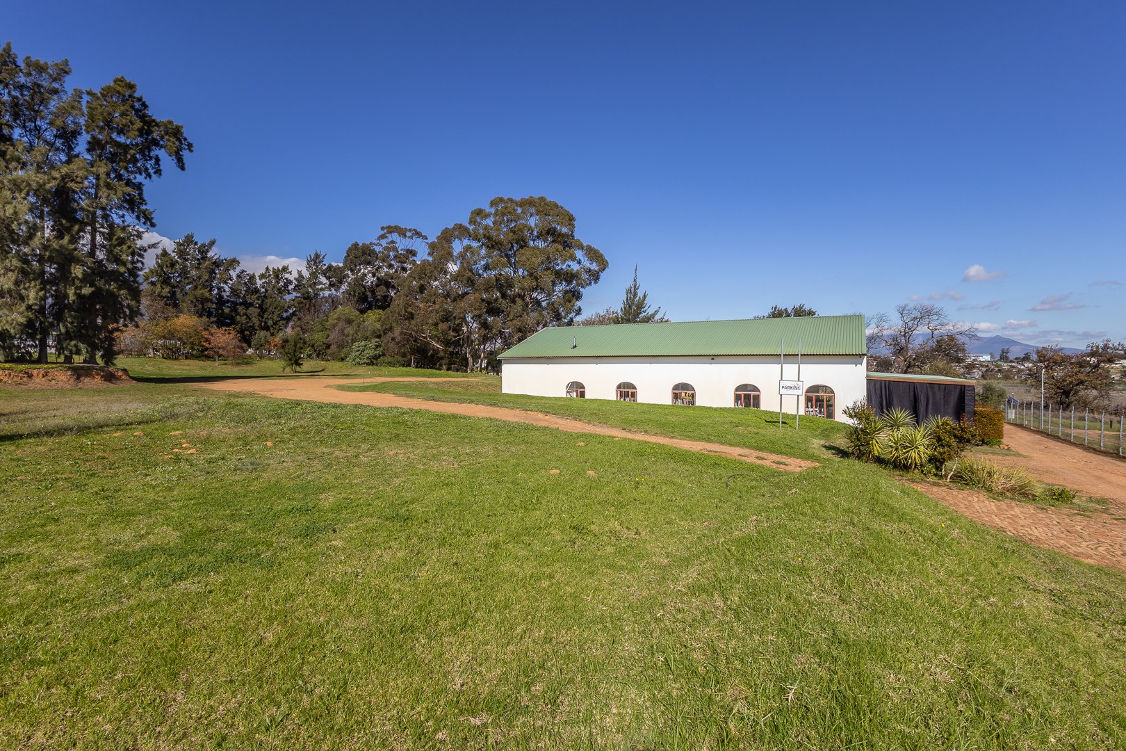 135261m² Opportunity to restore and reimagine a remarkable country estate in the heart of the Paarl