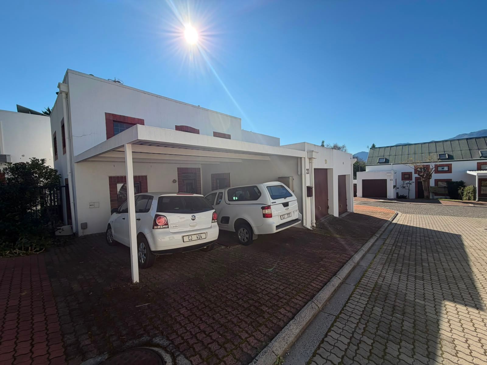 0m² 3-Bedroom Duplex Townhouse in Popular Estate