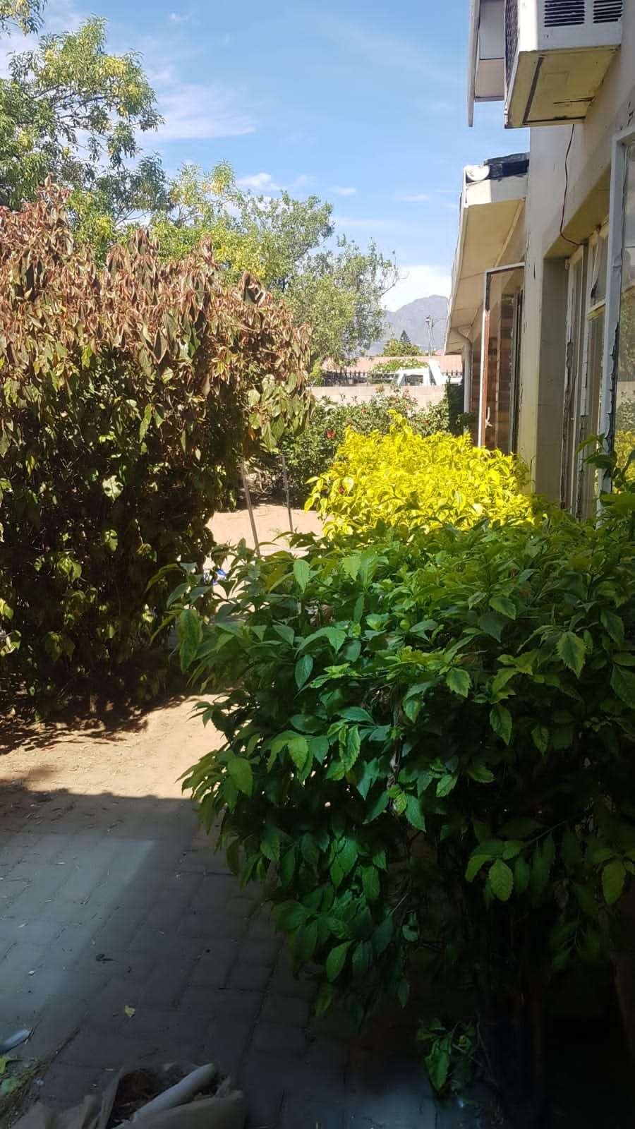1027m² Spacious Dual-Living Property for Sale in Charleston Hill, Paarl