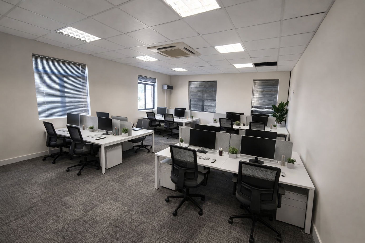 158m² Vincent Commercial: Prime Location, Limitless Potential
